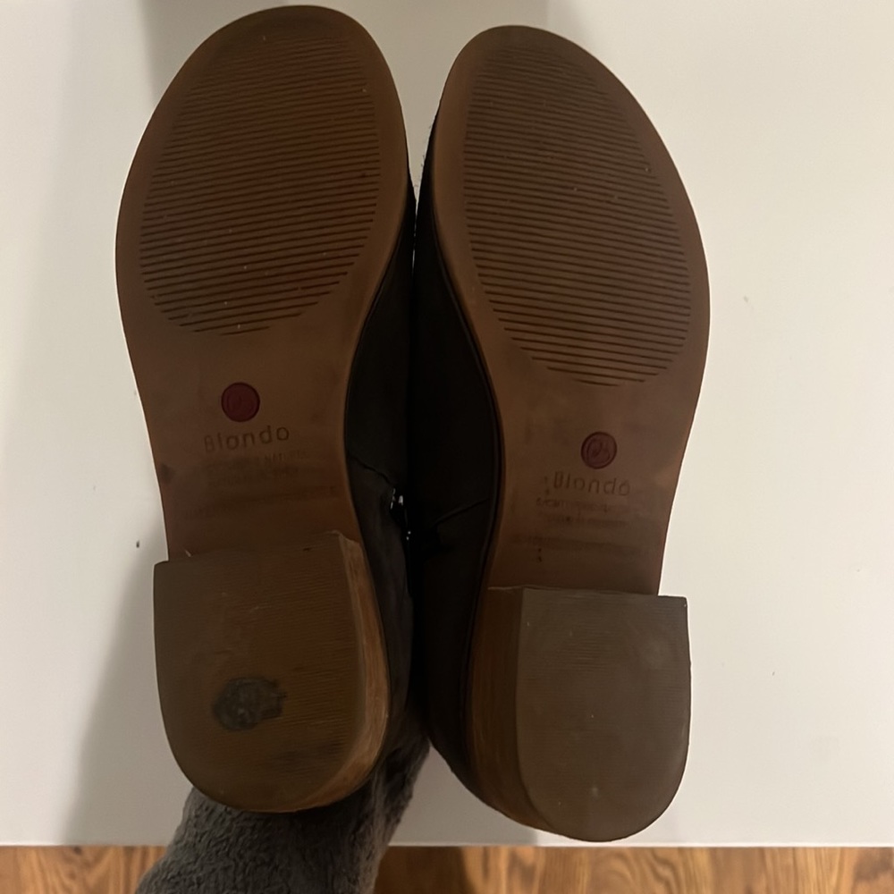 Blondo Waterproof Booties - Picture 6 of 8